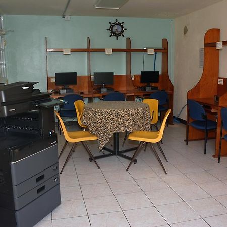 Hostal Universitario San German Exterior photo