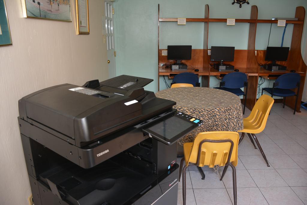 Hostal Universitario San German Exterior photo